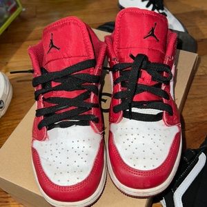 Kids Jordan 1 lows